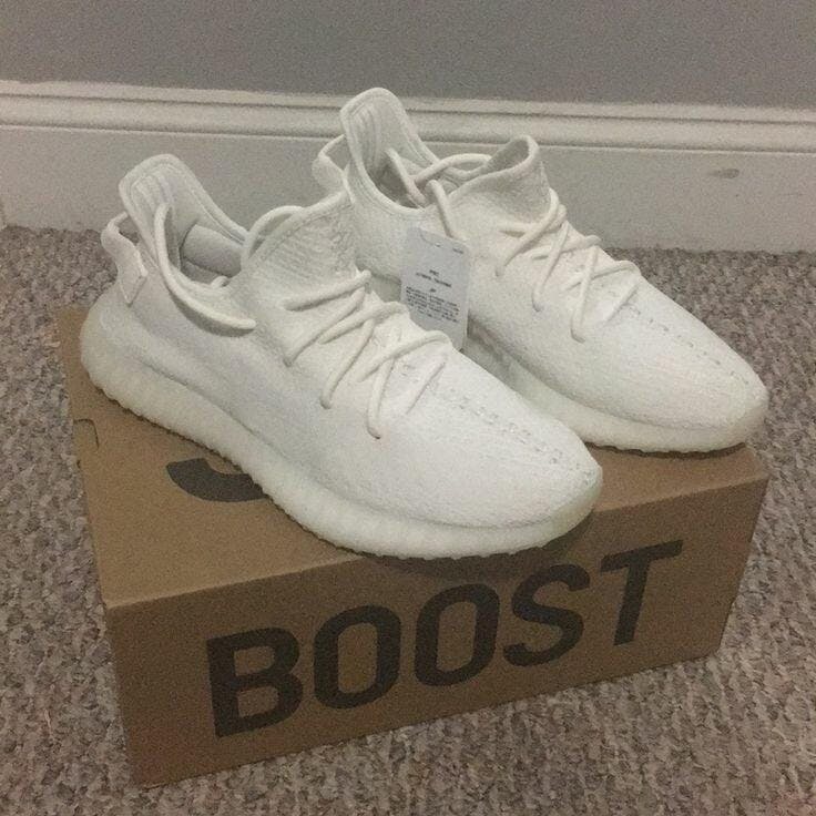 YEEZY 350 V2 TRIPLE WHITE