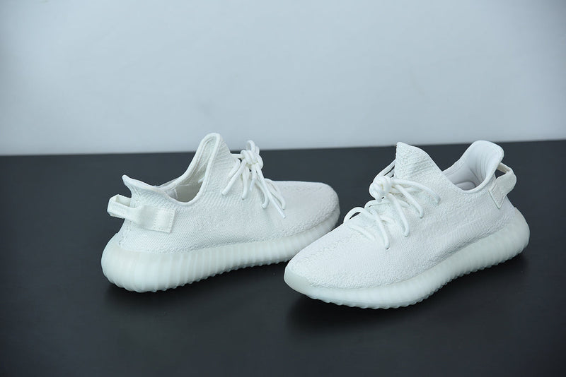 YEEZY 350 V2 TRIPLE WHITE