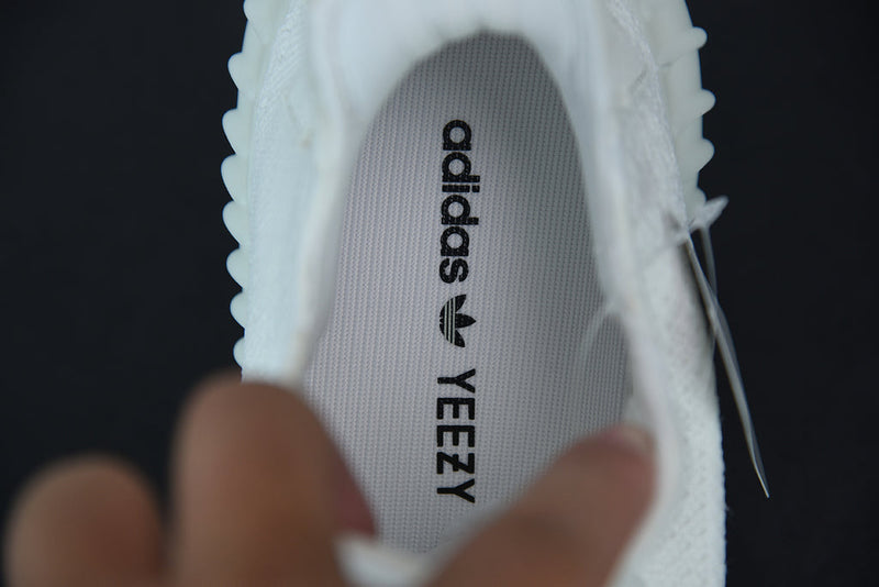 YEEZY 350 V2 TRIPLE WHITE